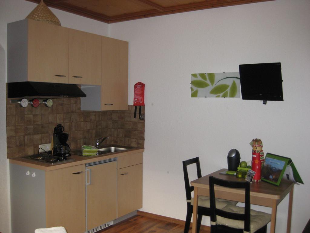 Apart Via Claudia Augusta Apartment Ried im Oberinntal Exterior foto
