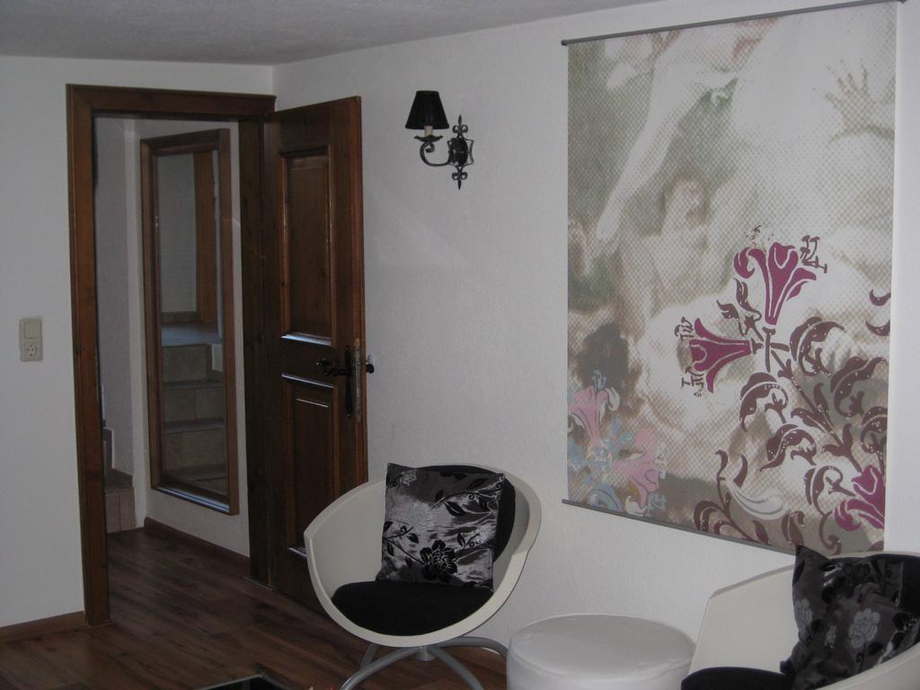 Apart Via Claudia Augusta Apartment Ried im Oberinntal Exterior foto